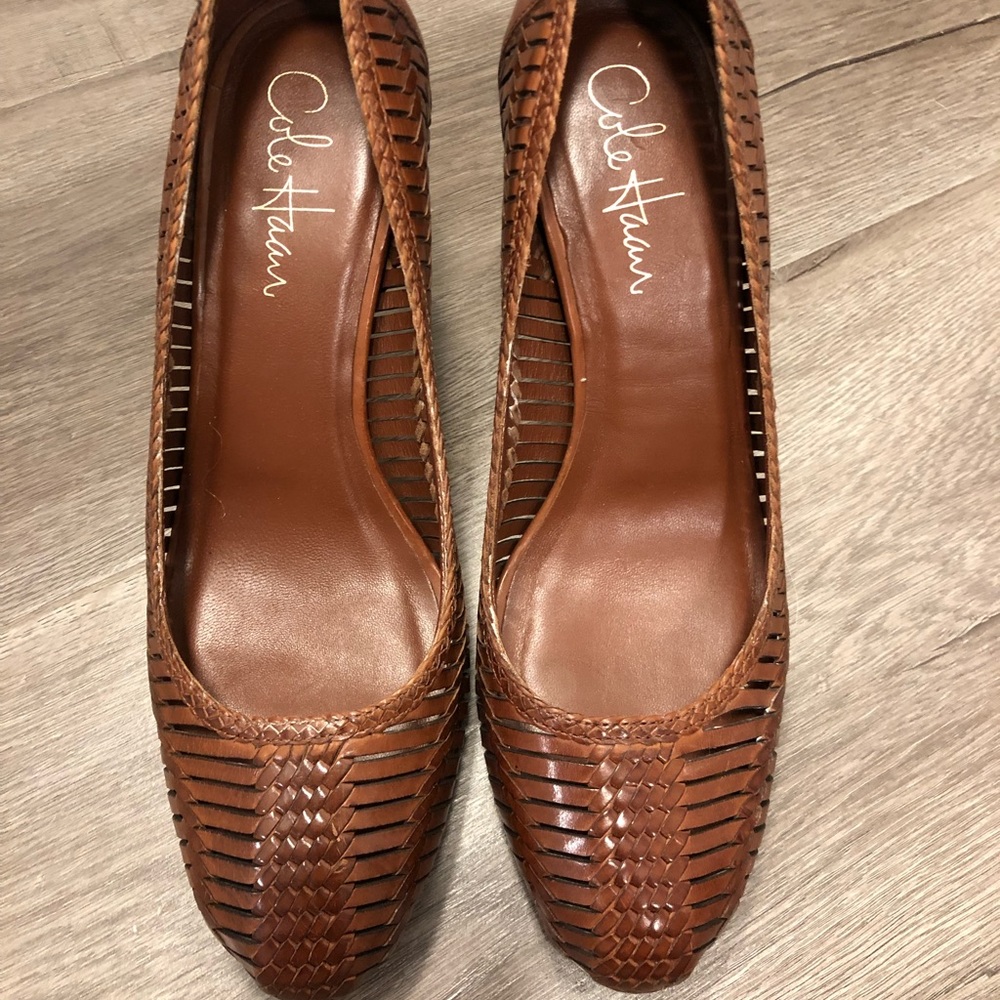 EUC Cole Hann Nike Air Leather Heels 6.5 Comes from Pet Friendly Home